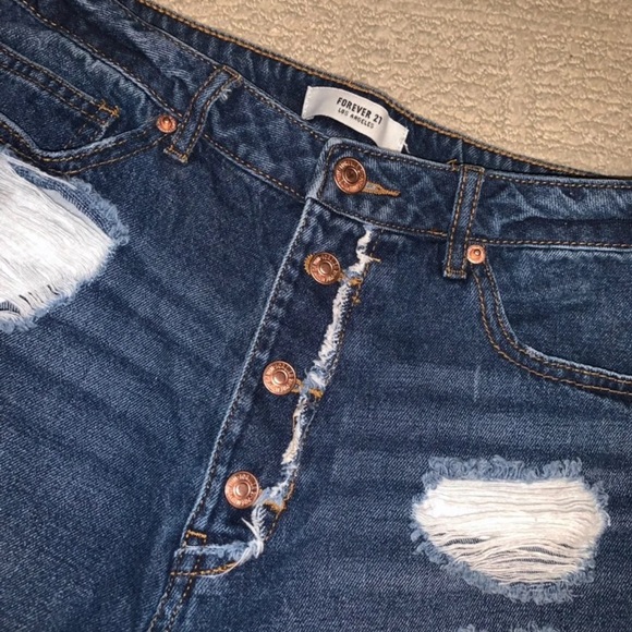 Jean Shorts - Picture 2 of 3